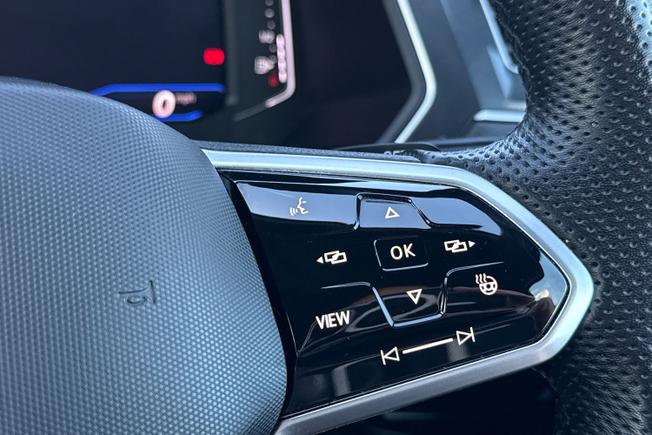 VOLKSWAGEN Tiguan Photo 17