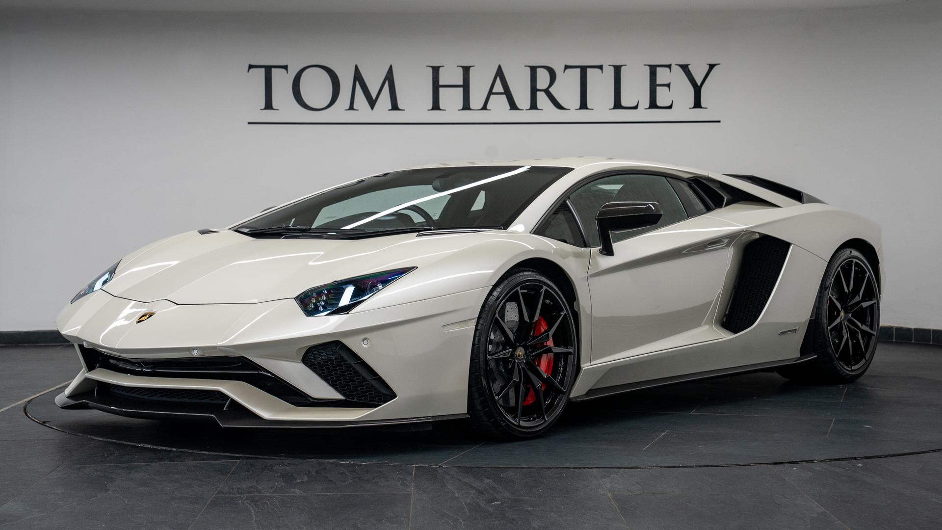 LAMBORGHINI Aventador Photo 01c06ae9-090c-4fdd-84ce-473403170e5a.jpg