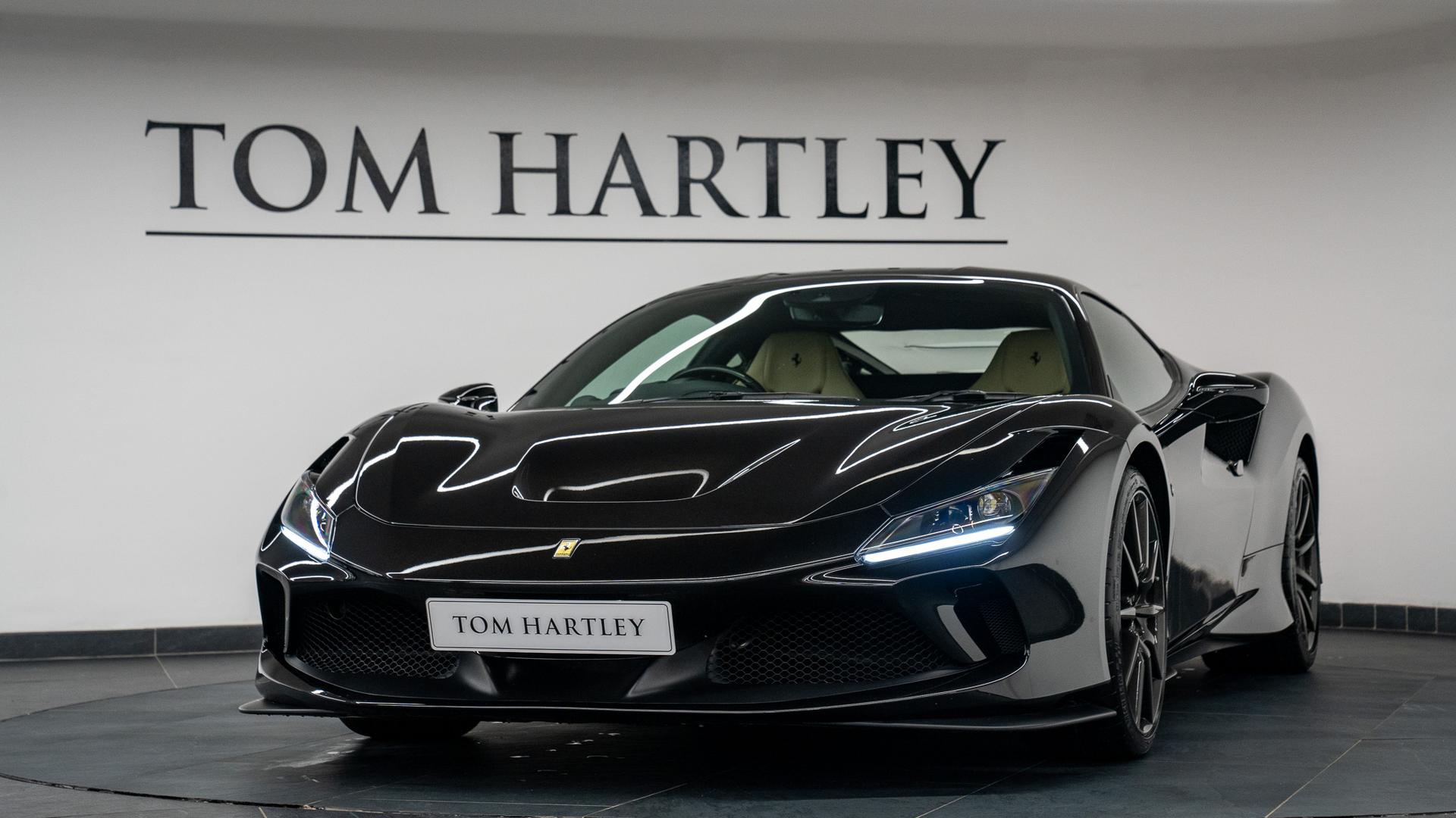 Ferrari F8 Photo 01d3a3a7-7544-4b15-bace-f376d4bf3df5.jpg