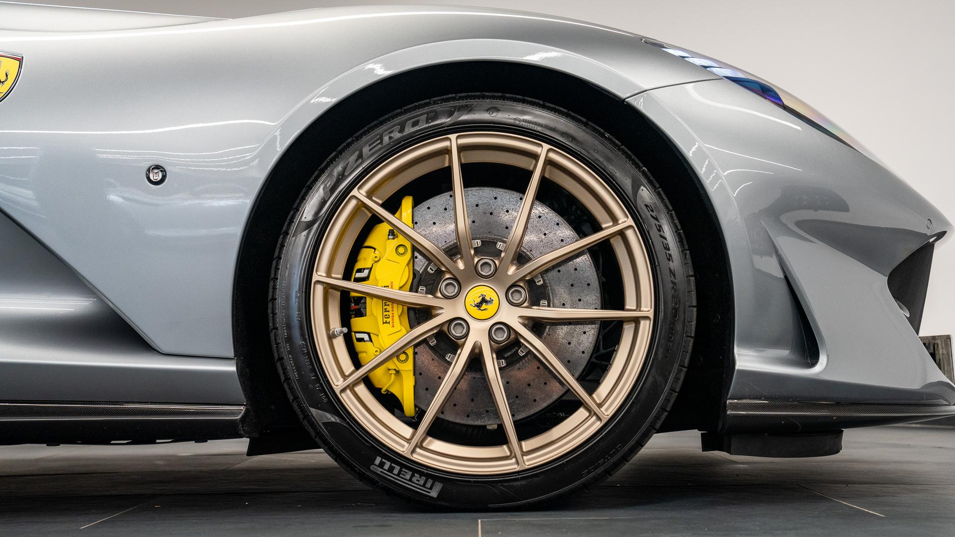 Ferrari 812 Photo 01e1fba7-6984-46ca-93d3-35c54dfe1aa7.jpg