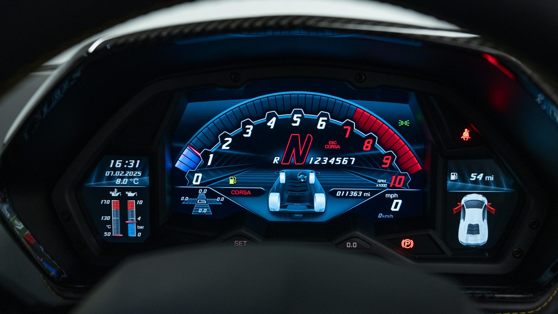 LAMBORGHINI Aventador Photo 01e74346-95aa-498c-8b70-2a01d01f0b75.jpg