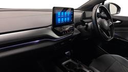 VOLKSWAGEN ID.4 Photo 2