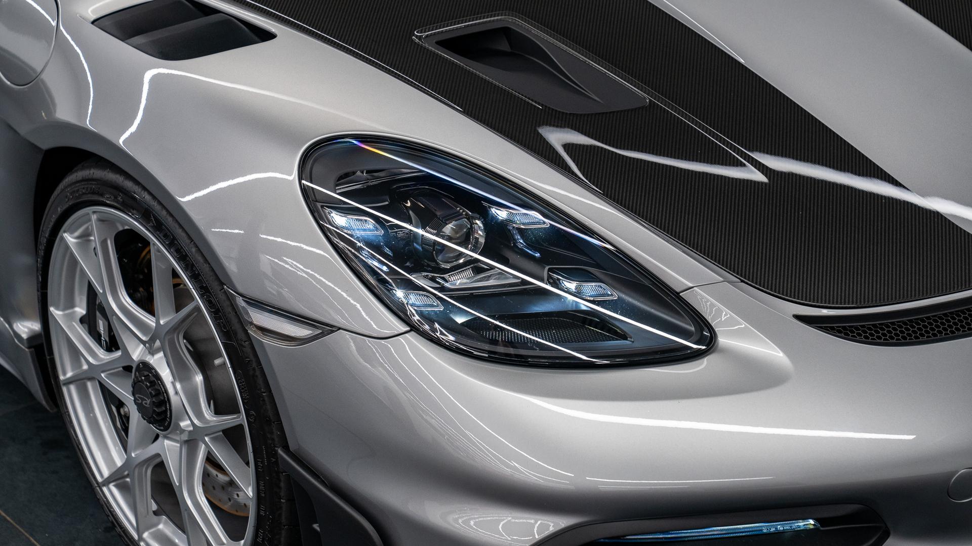 Porsche 718 Cayman GT4 Photo 01fda136-3632-4025-a577-99eece6e1a95.jpg