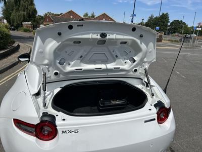 Mazda MX-5 RF Photo 11