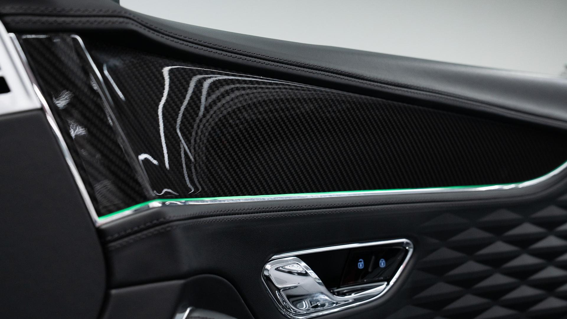 Bentley Flying Spur Photo 02292a9c-0120-4511-a92d-99cd7b573809.jpg