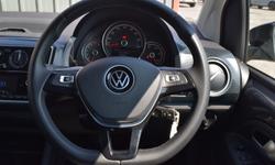 Volkswagen UP Photo 13