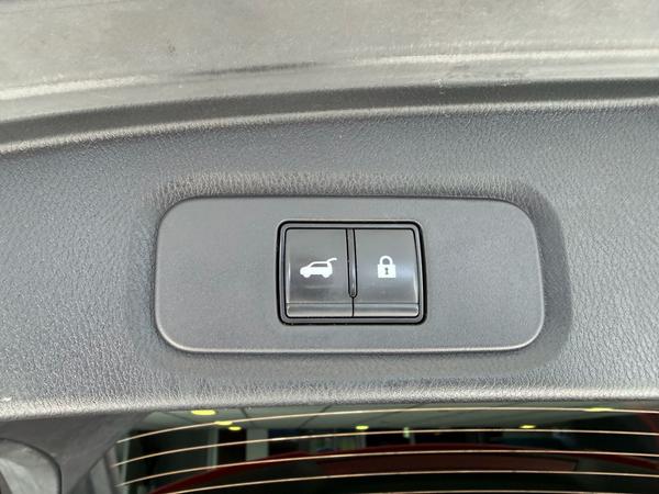 Used Nissan Qashqai EY73VVC 8
