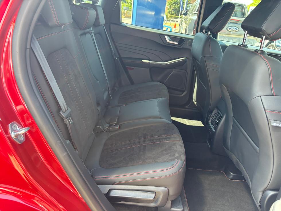 Ford Kuga Photo 02466cf6-8122-4da6-bb4c-9bc35bb9b8f2.JPEG