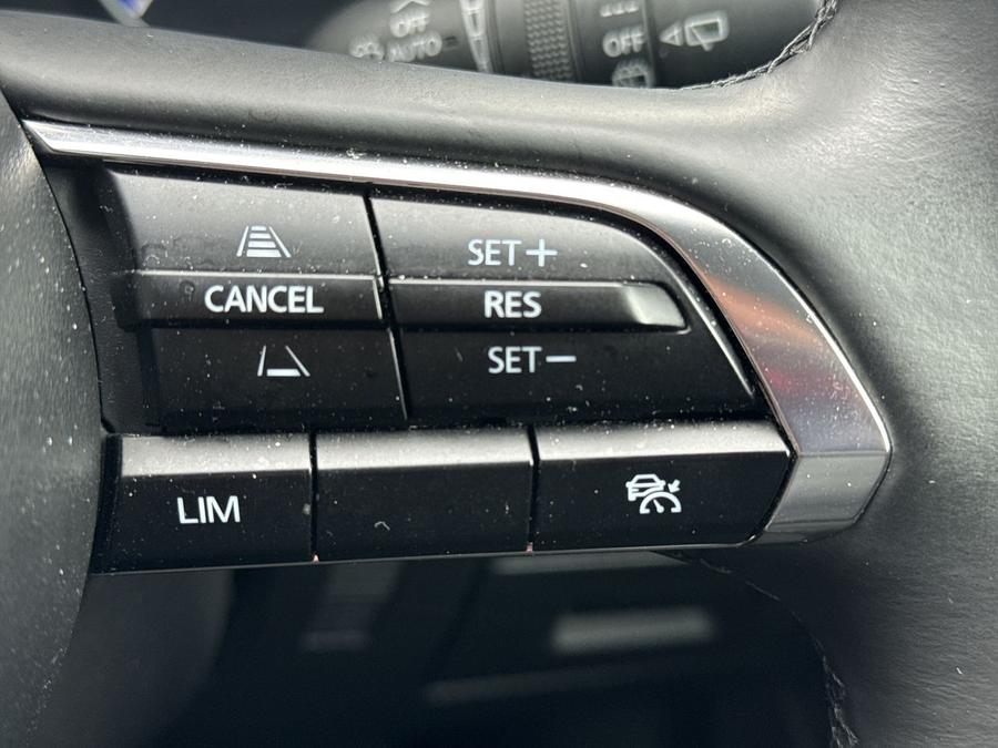 Mazda Mazda3 Photo 02491525-8e3a-4ddd-a6ad-2ad3763c25e1.jpg