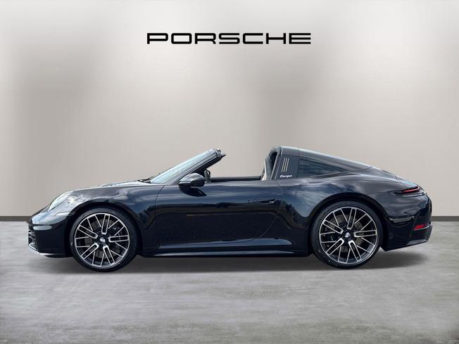 PORSCHE 911 Photo 8