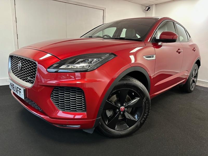 Jaguar E-PACE Photo 02617dbb-1113-4205-9b49-b9c50bbe3268.jpg