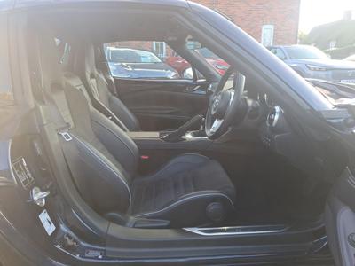Mazda MX-5 RF Photo 9