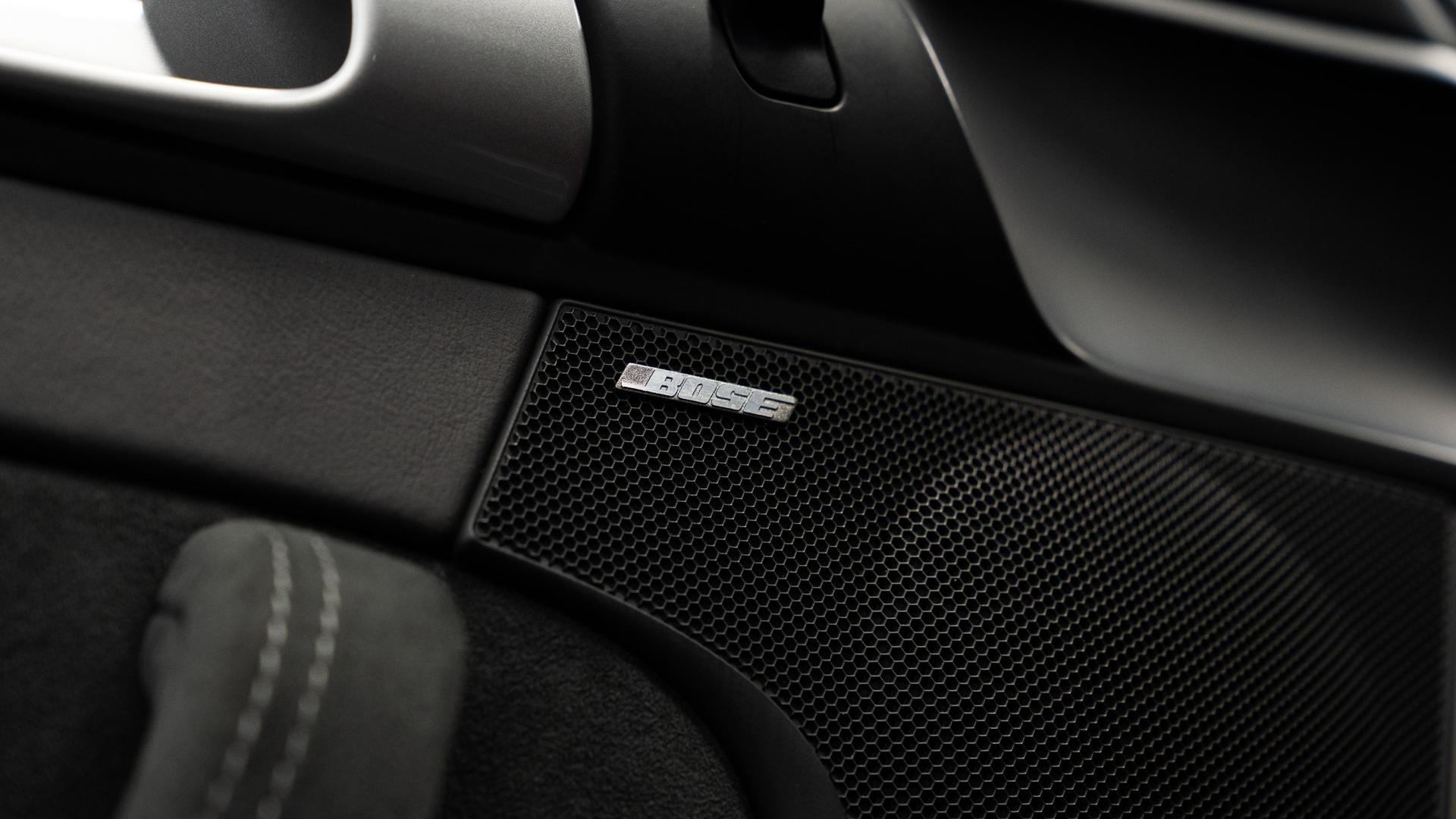 Porsche 911 Photo 02775e3e-e9c4-49f9-a47d-942e77c5e22e.jpg