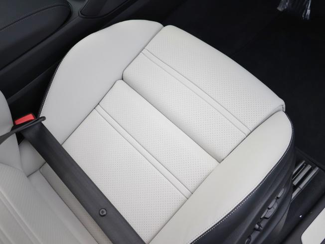 Porsche Cayenne Photo 30