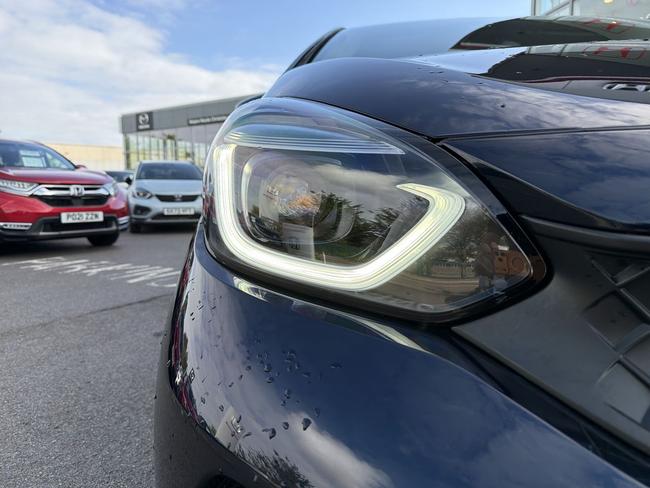 Honda Jazz Photo 02868273-34e3-4123-baeb-2365c70a3abb.jpg