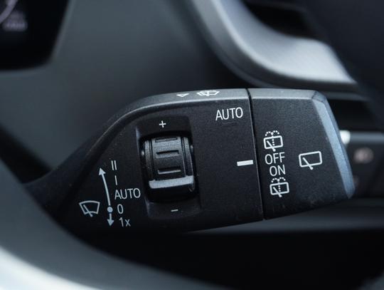 BMW 1 Series Photo 02a8e571-8bfb-4e54-875c-565e039ca7e8.jpg