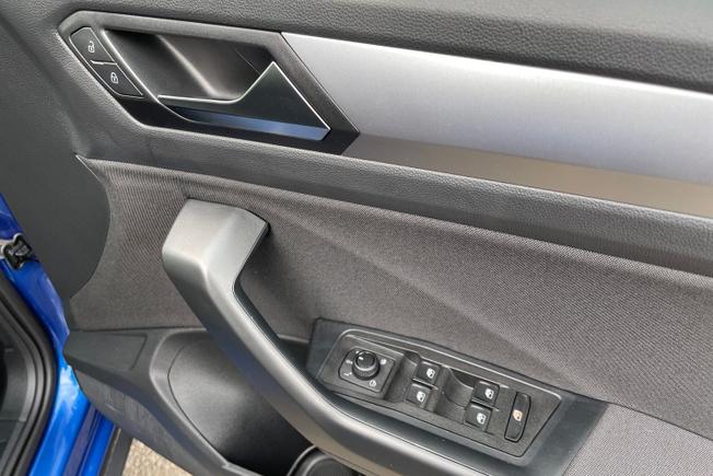 VOLKSWAGEN T-Roc Photo 31
