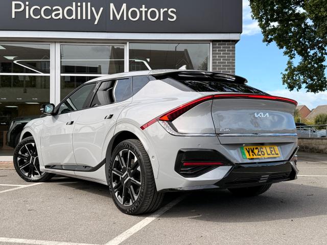 Kia EV6 Photo 02d75c44-e765-4a53-a443-c16b52db64a1.jpg