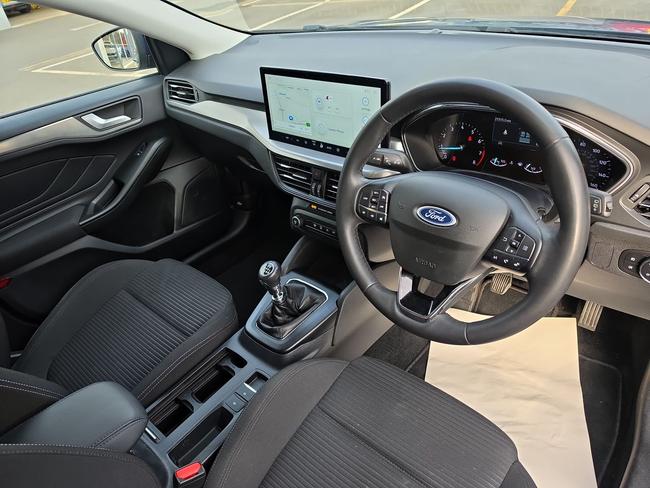 Ford Focus Photo 02df5a3f-e6bb-403b-965b-98cf048c8bc1.jpg