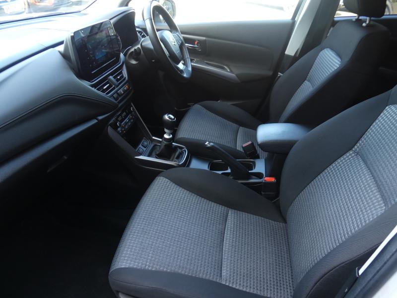 Suzuki S-Cross Photo 02e4e316-4b13-4d21-8250-84787c81d873.jpg