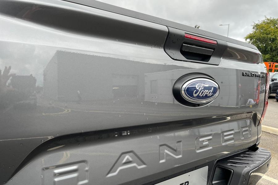 Ford RANGER Photo 02f3b5d9-ff04-4019-a0aa-26a7843c2382.jpg