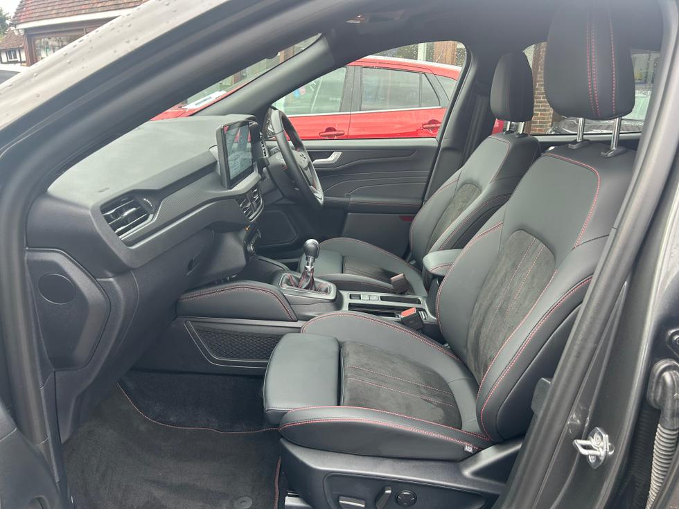 Ford Kuga Photo 02f8b5ec-c25e-469c-9bd0-2fd6fa0eb0bd.jpeg