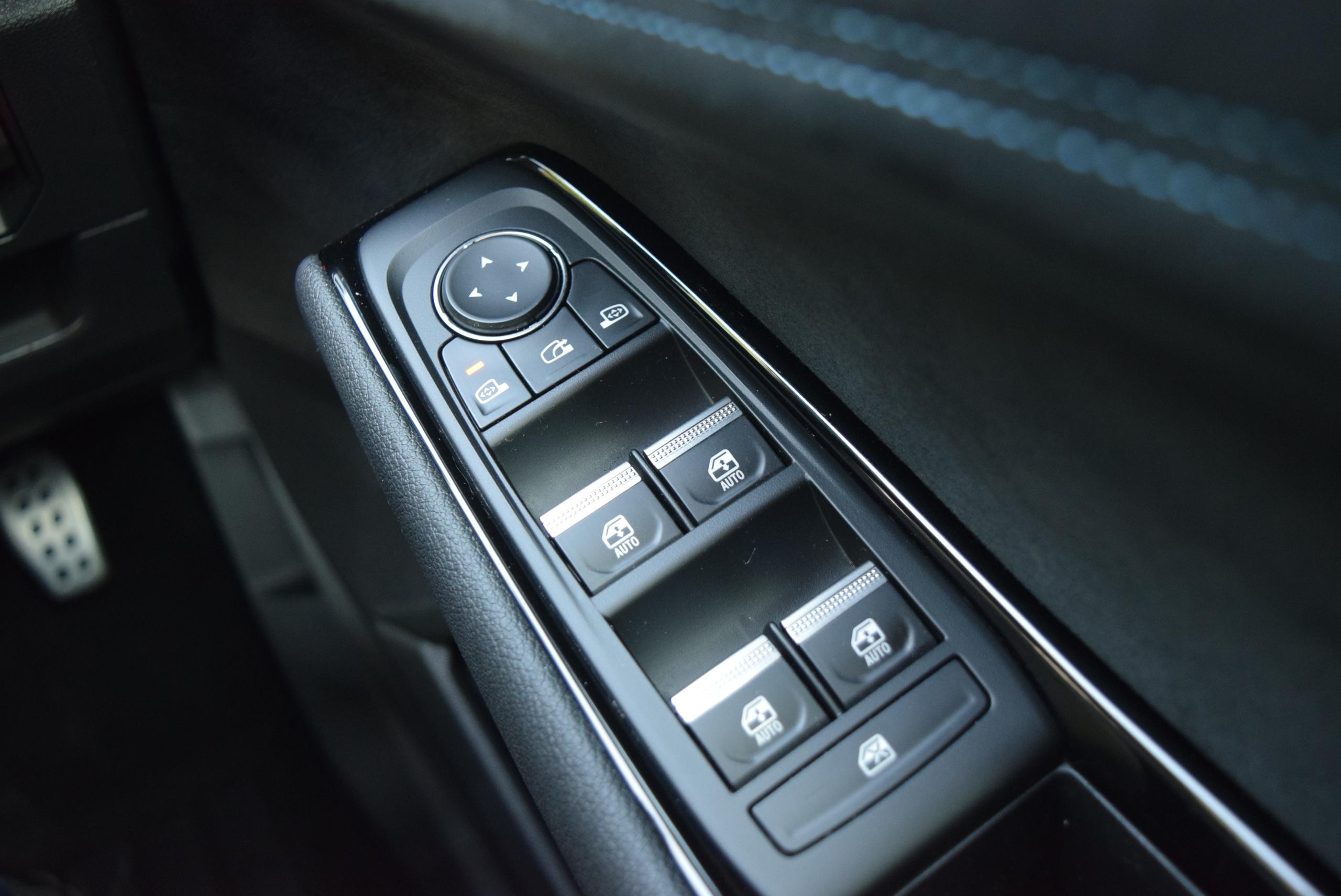 2023 RENAULT AUSTRAL E-Tech FHEV Techno Esprit Alpine 5dr Auto - vehicle photo 26 for sale on PureCar