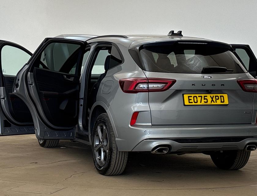 Ford Kuga Photo 03092266-0ab6-446f-98f9-f436be2a35de.jpg