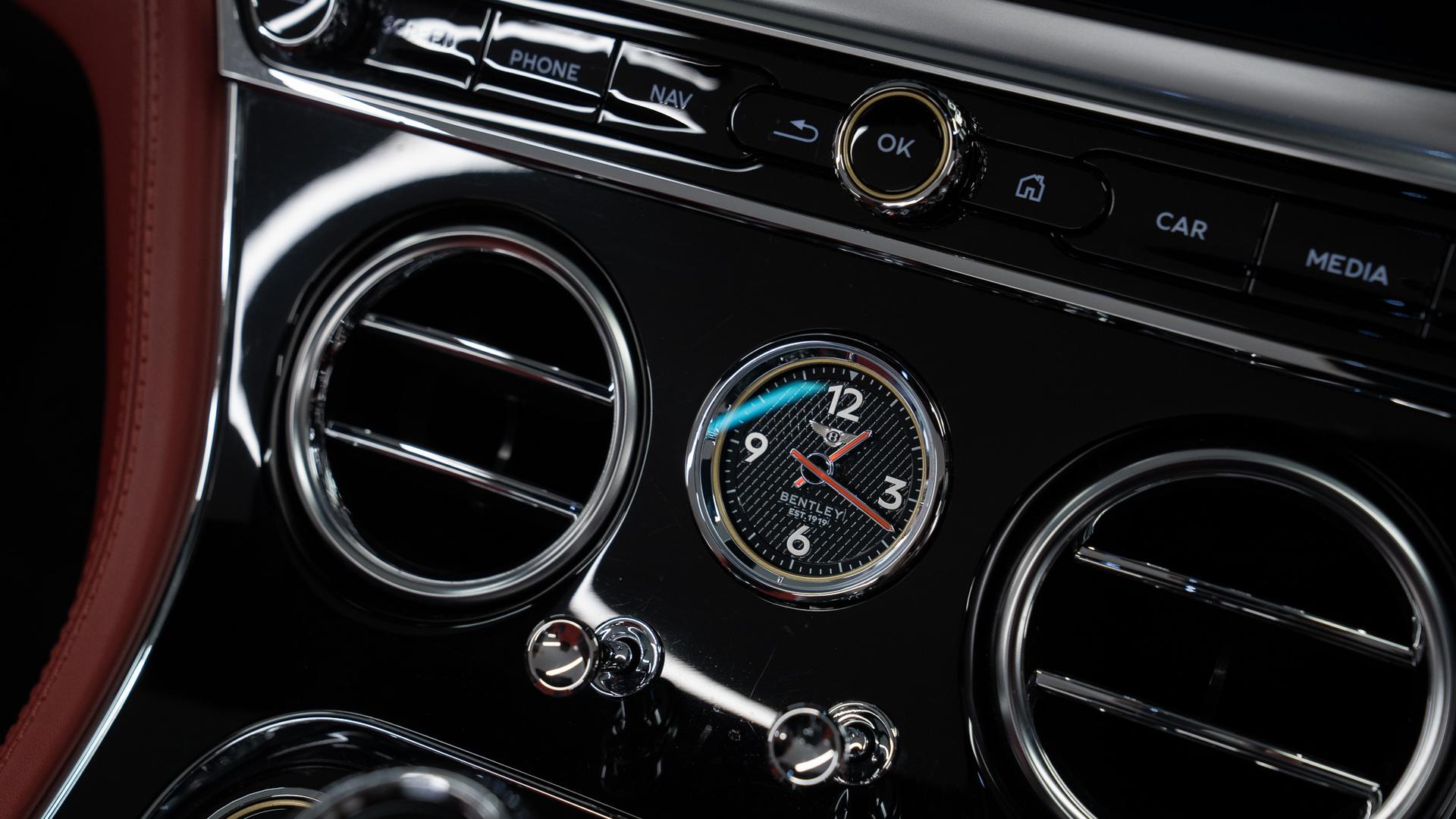 Bentley Continental Photo 031fdc92-a6cd-4aba-9d74-9f7c6e8d4b2b.jpg