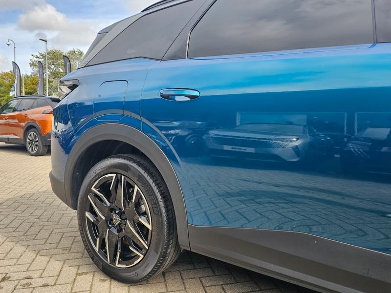 2025 25 PEUGEOT 5008