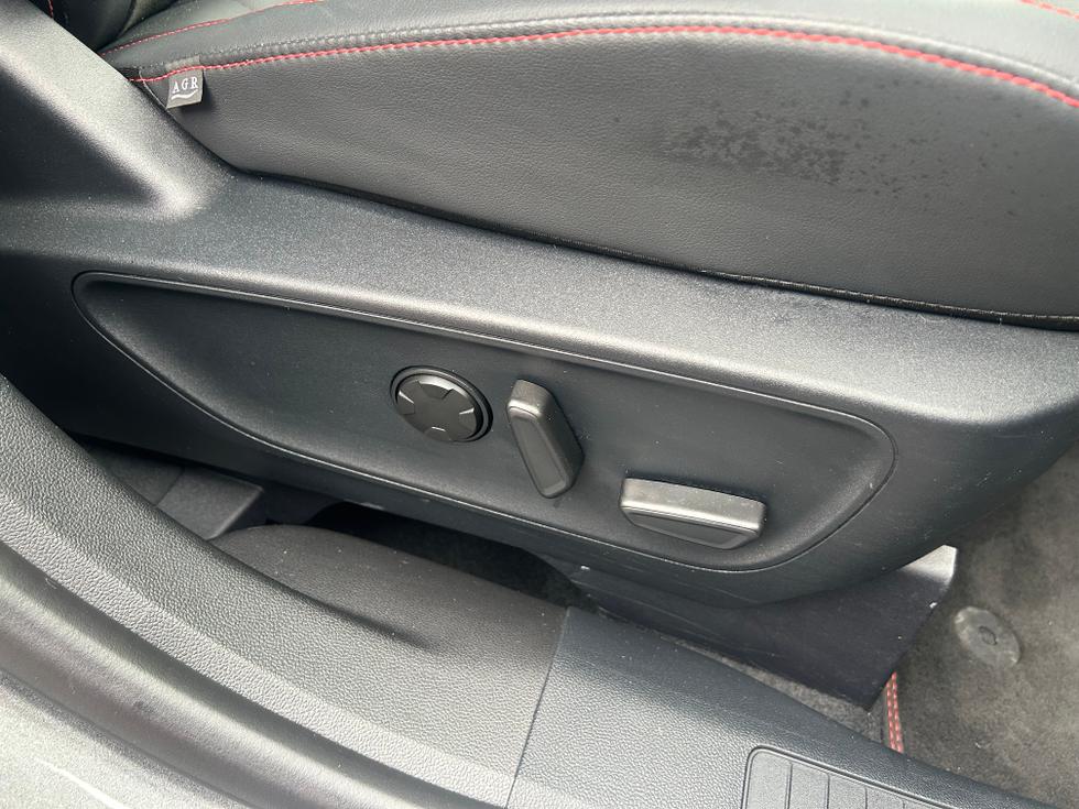 Ford Kuga Photo 0325a24a-2dbb-489d-9daf-a665e4001a9b.jpeg