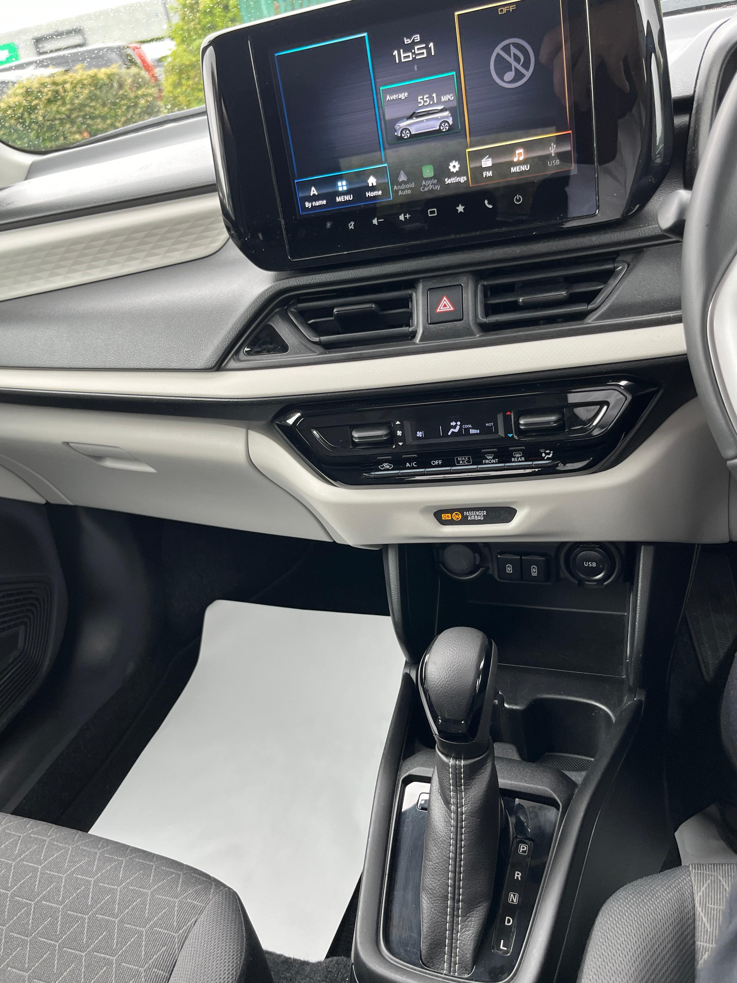 Suzuki Swift Photo 21