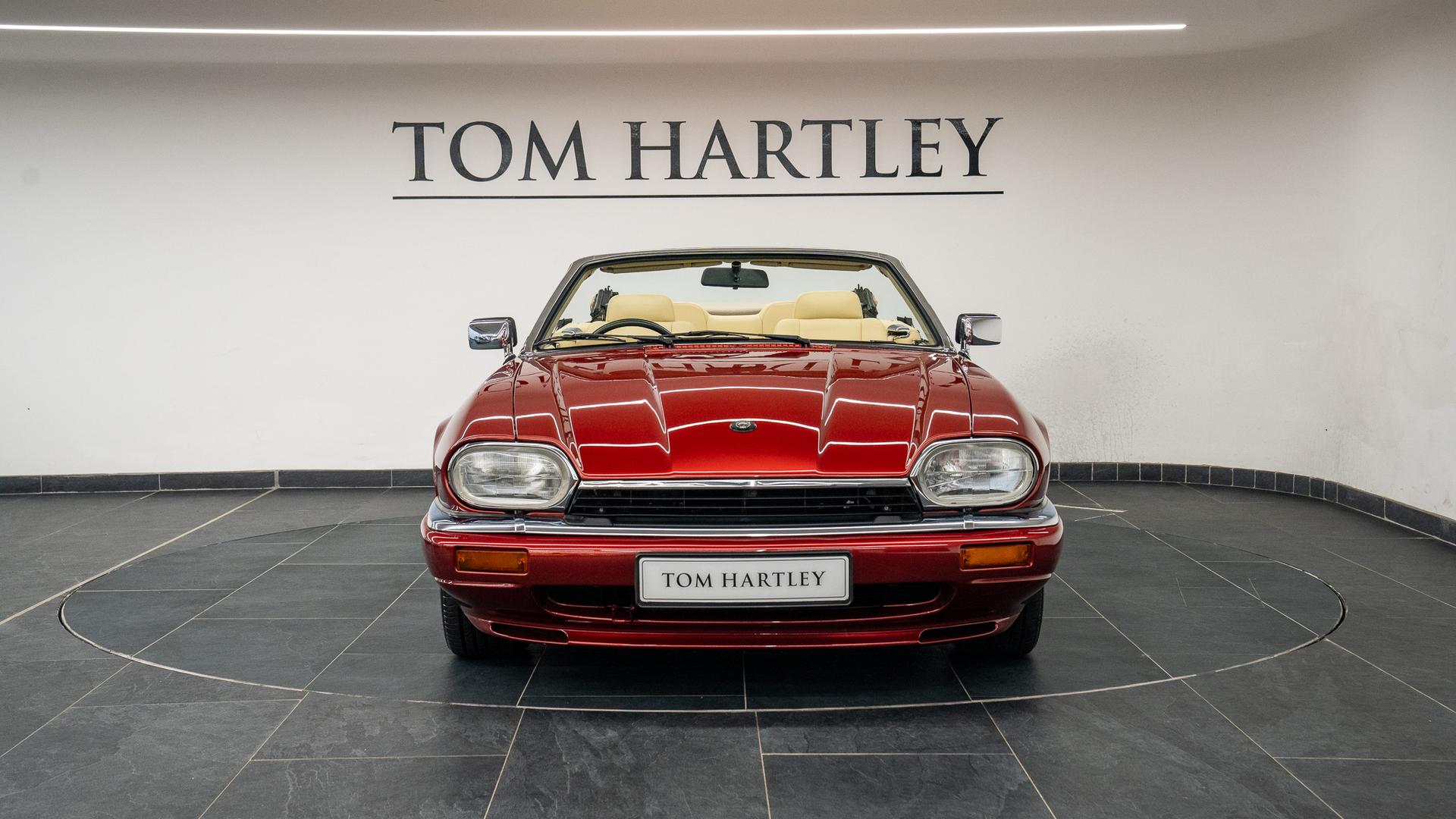Jaguar XJ-S Photo 0337e1f4-b4b6-4d52-9d60-0febaaa4f533.jpg