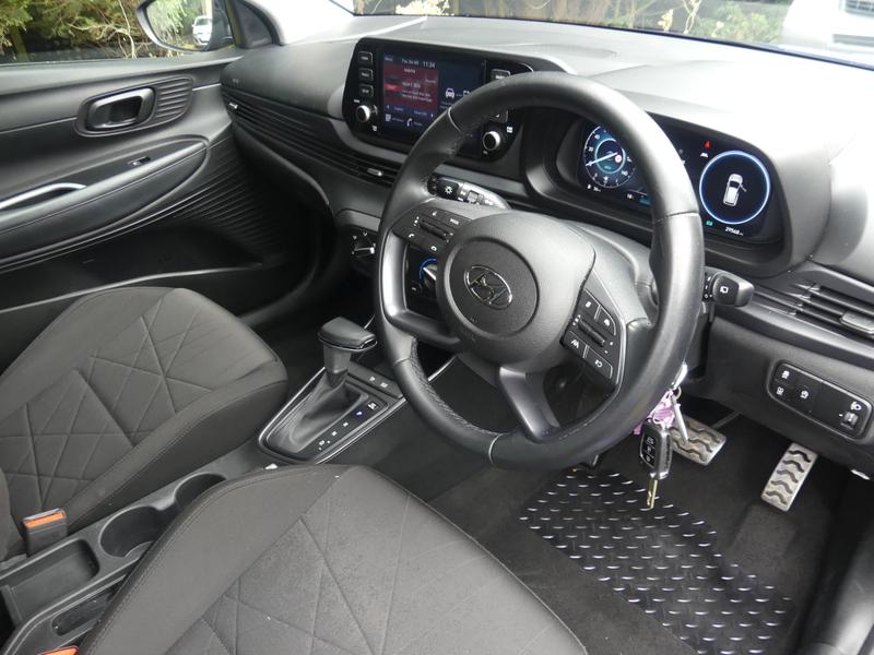 Hyundai BAYON Photo 0339d6f9-d1c0-4a7c-b1b0-64547312571a.jpg