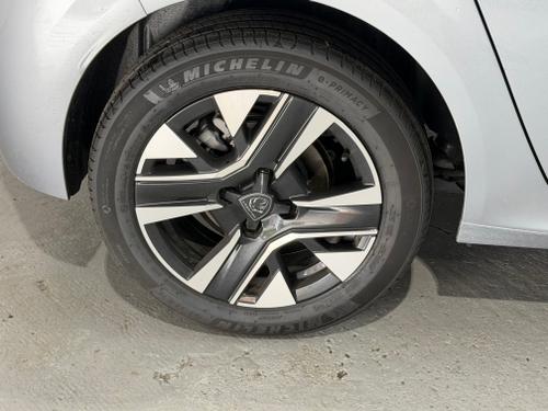 Peugeot 208 Photo 03545125-60e8-400a-b610-8043ec054626.jpeg