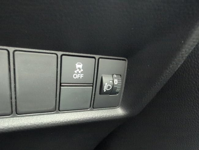 Honda Jazz Photo 036cd915-570c-44d8-890a-7be88474fc1c.jpg