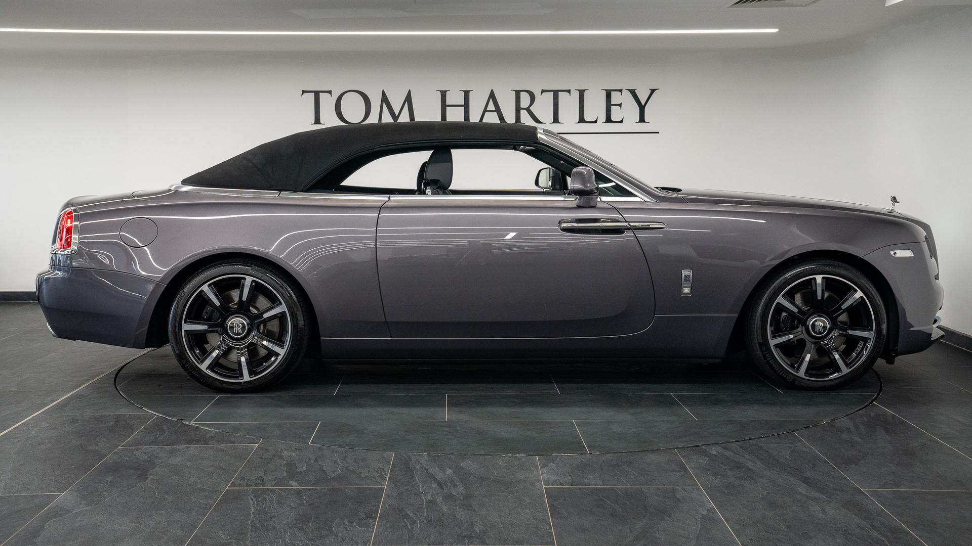 Rolls-Royce Dawn Photo 036fcb6d-af7e-4700-b9ec-0643c86512c9.jpg