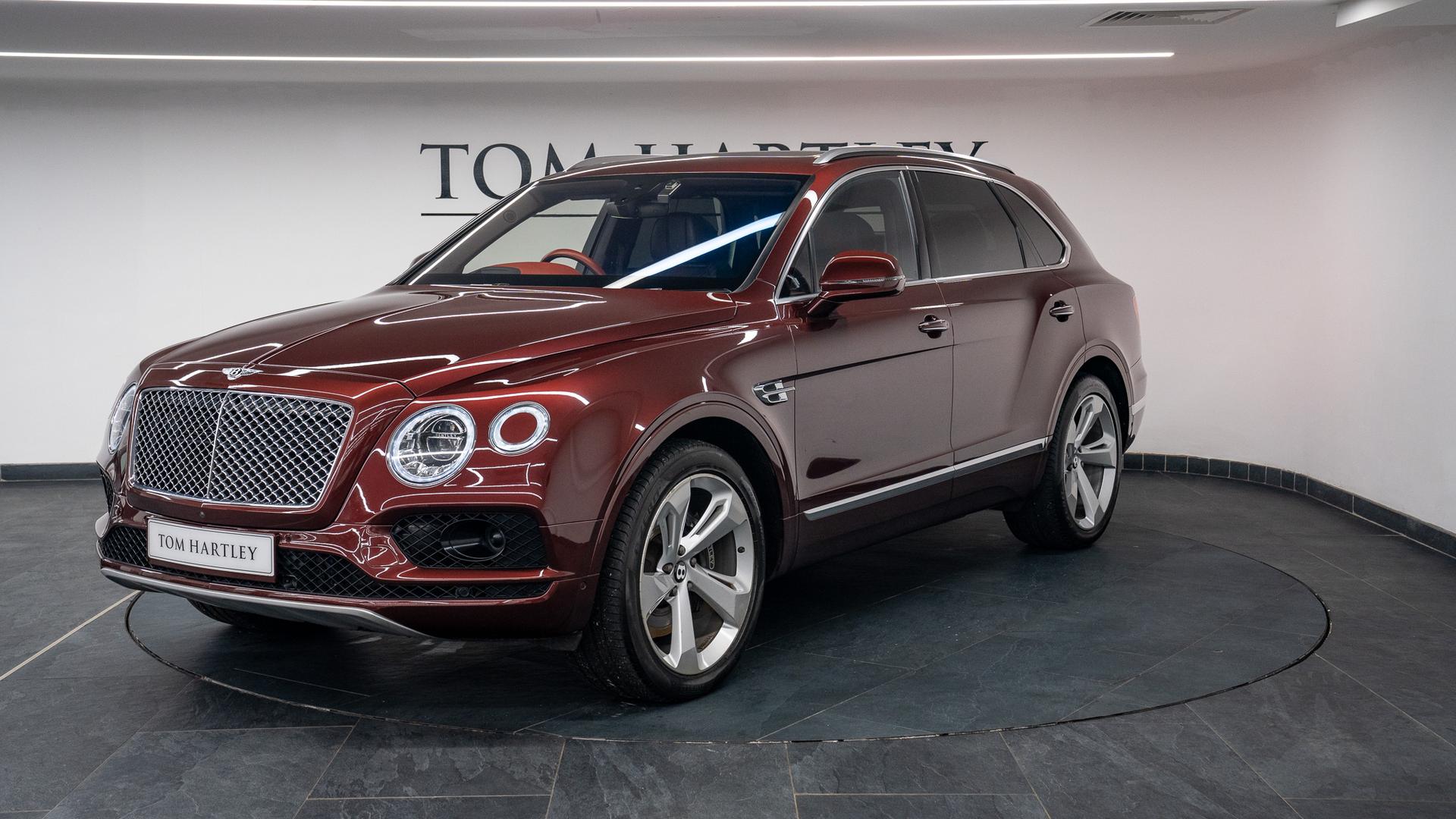 Bentley Bentayga Photo 0381e656-555b-4492-8d68-9868198ec149.jpg