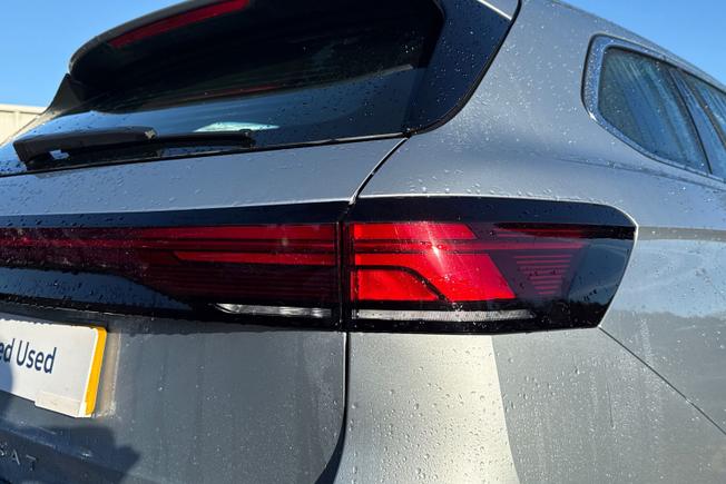 VOLKSWAGEN Passat Photo 27