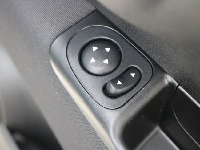 Fiat 500 Photo 03a01656-adec-499e-90dc-29722f6d472e.JPG