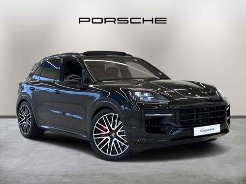 PORSCHE Cayenne 3.0 V6 E-Hybrid 25.9kWh S Black Edition SUV 5dr Petrol Plug-in Hybrid TiptronicS 4WD Euro 6 (s/s) (519 ps)