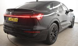 Audi Q8 Photo 3