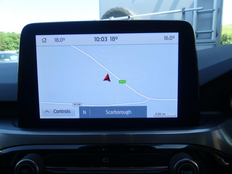 Ford Kuga Photo 03b29043-d739-4c3c-b8bc-1befda7446ff.jpg