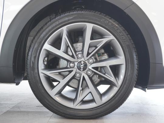 Kia Niro Photo 03b544d8-9c96-4110-89b0-5accd2e4f1c5.jpg