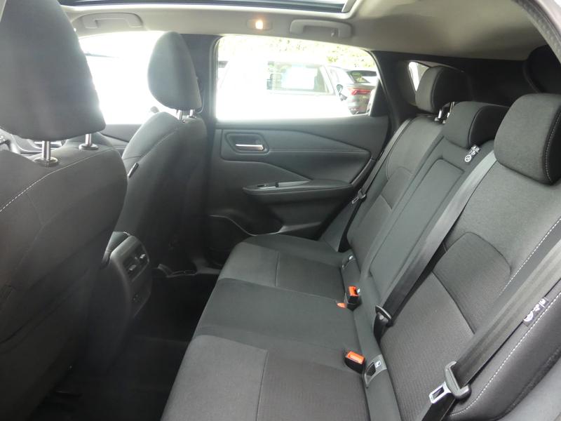 Nissan Qashqai Photo 03b68c18-318c-48e3-a05a-e75344ba6af0.jpg