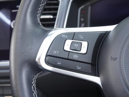 Volkswagen T-Roc Photo 03bd221f-d7ac-4293-87bc-1c4098e5c930.jpg