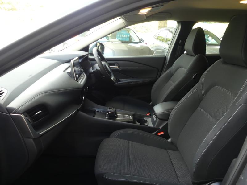 Nissan Qashqai Photo 03c52a34-8c02-4c18-8c55-8823443d9d45.jpg