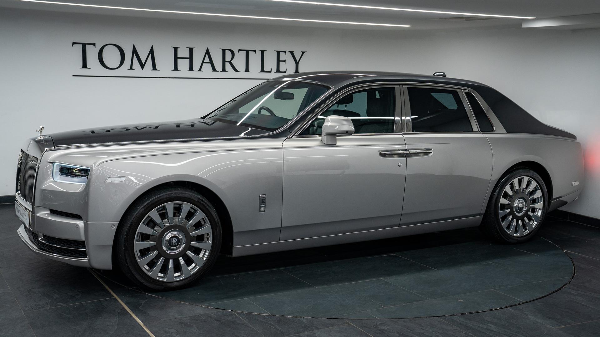 Rolls-Royce Phantom Photo 03cd98d3-381d-496c-92d7-84a33e2f743a.jpg