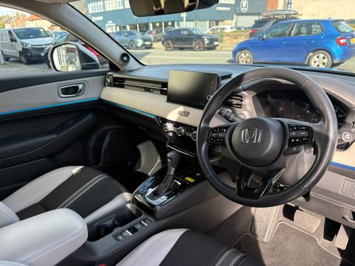 Honda HR-V Photo 03da0b07-f883-49ba-93d8-b1b87d889778.JPEG