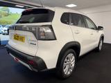 Suzuki S-Cross Photo 9
